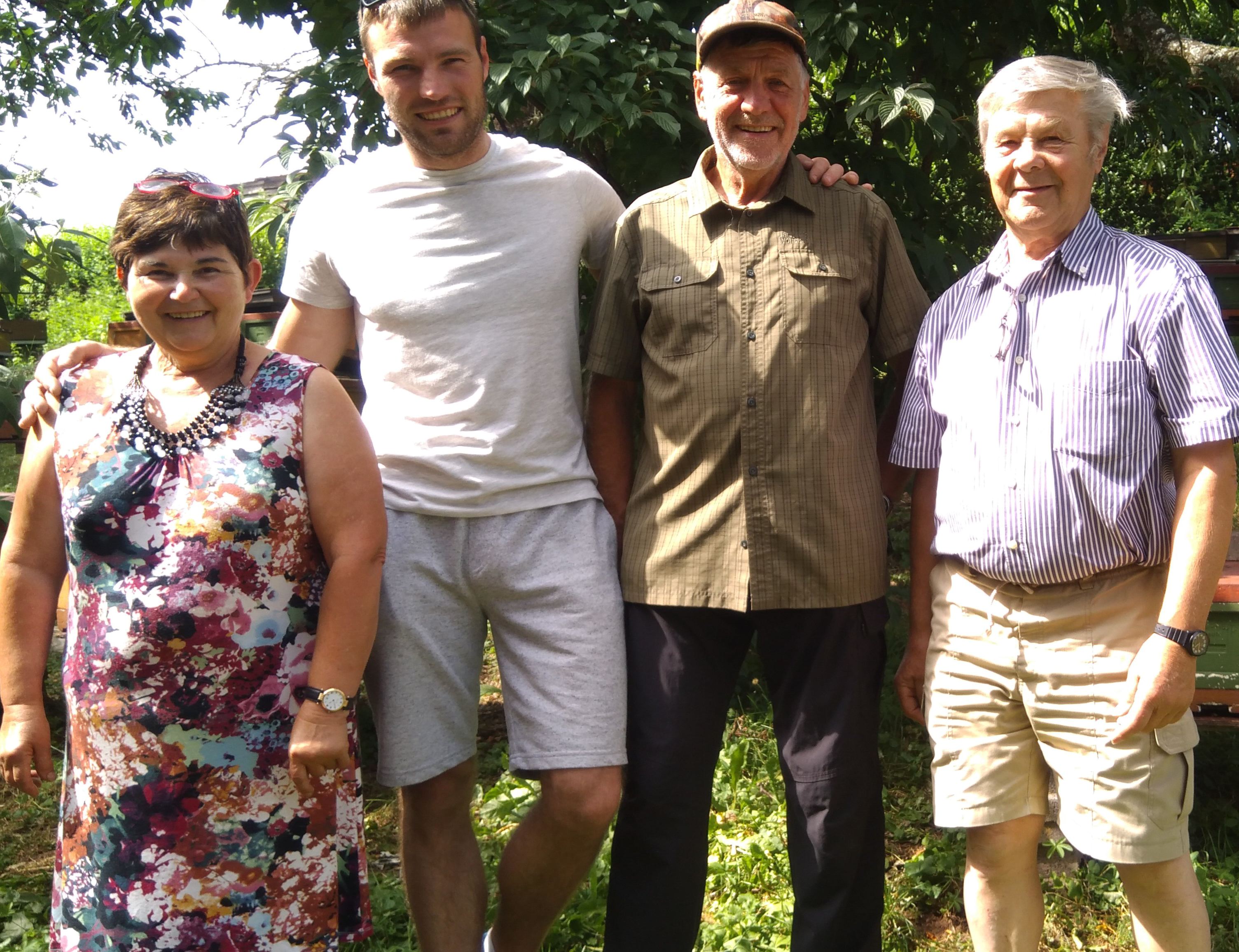 Breeder Icon
 or Photo
 or Stand